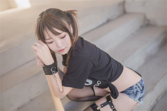 管教 - 9945